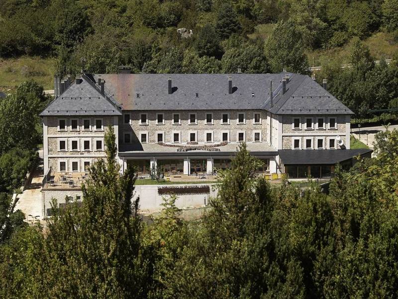 Hotel Santa Cristina Petit Spa Canfranc Exterior photo